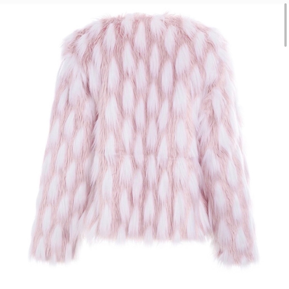 🇺🇸SALE🇺🇸 ALEXANDRIA Shaggy Faux Fur Jacket! - Picture 4 of 7